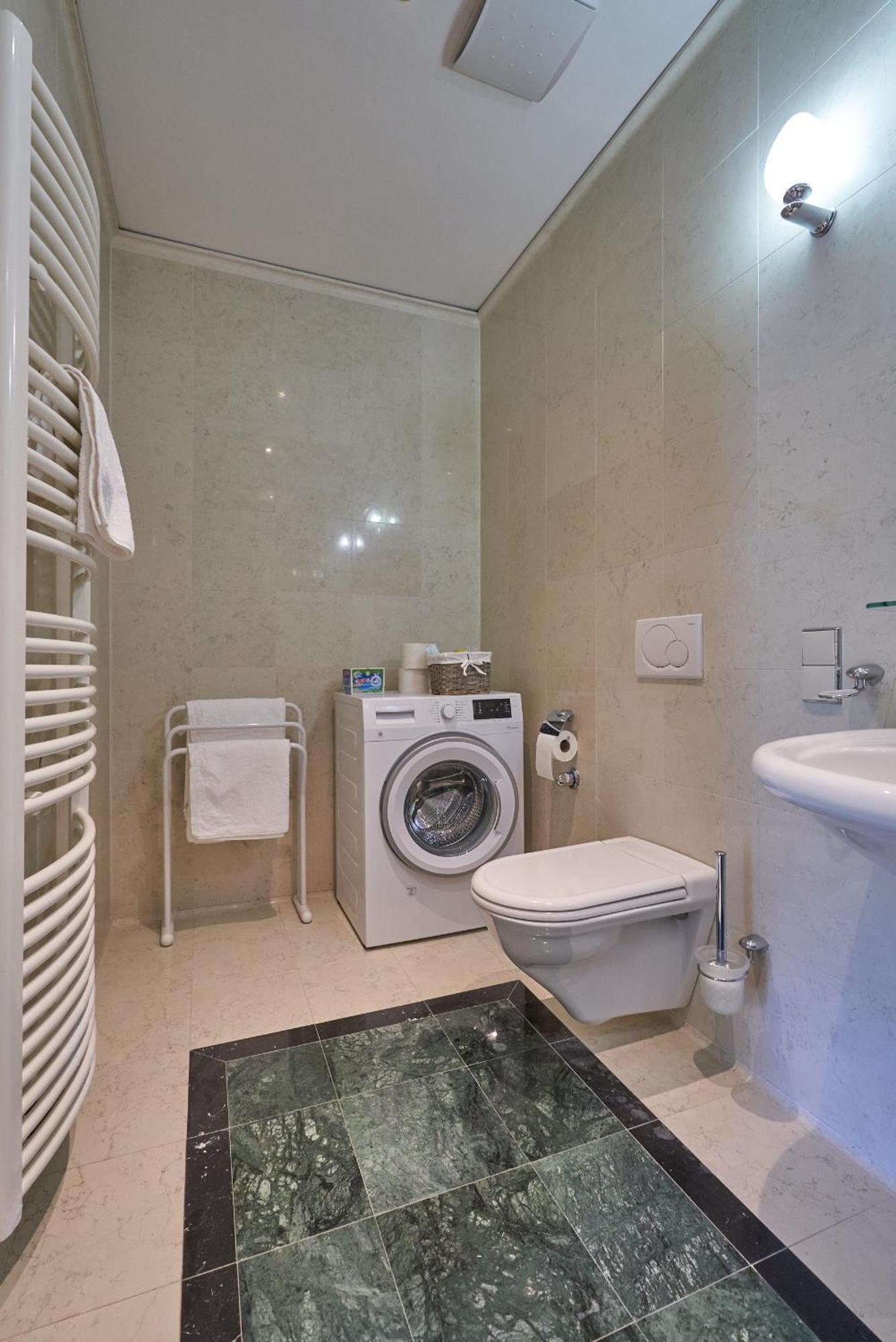 Big Apartment In Guesthouse Baden Exterior foto