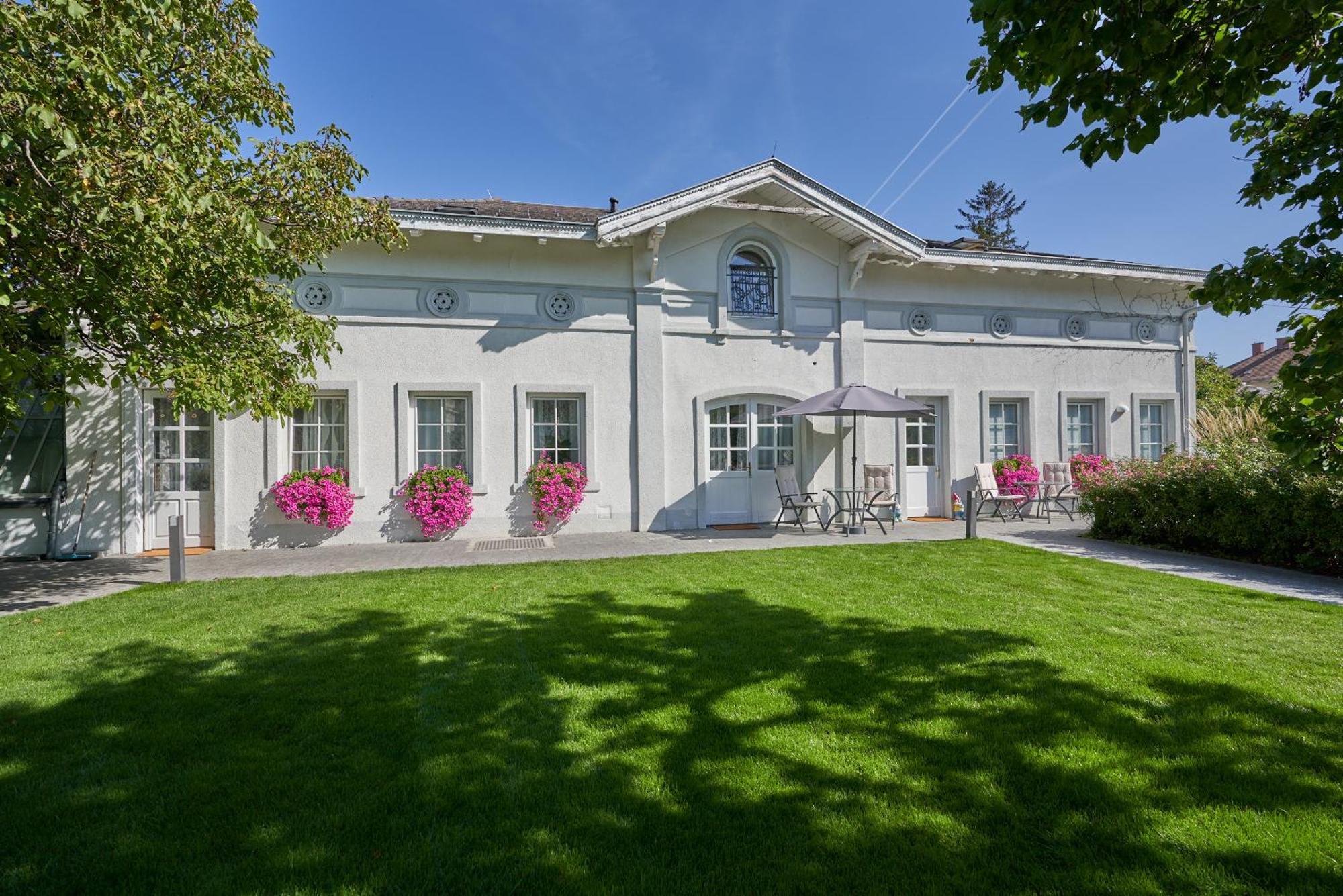 Big Apartment In Guesthouse Baden Exterior foto
